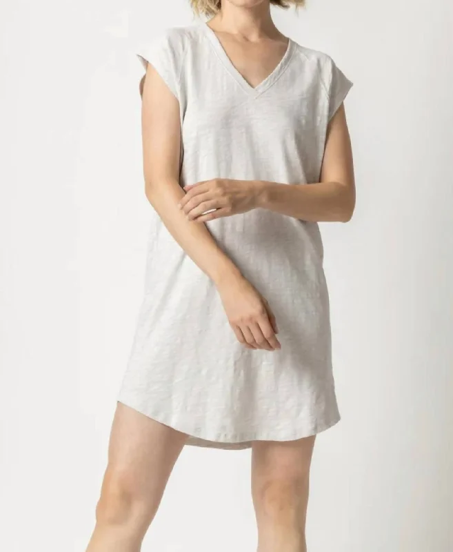 chic slip dressV-Neck Short Sleeve Raglan Dress In Bone