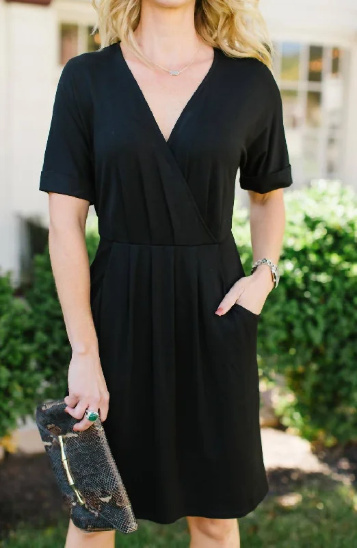 casual shift dressKatherine Lbd In Black