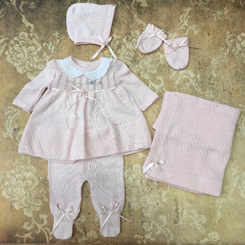 flowy dressPink Knit Set