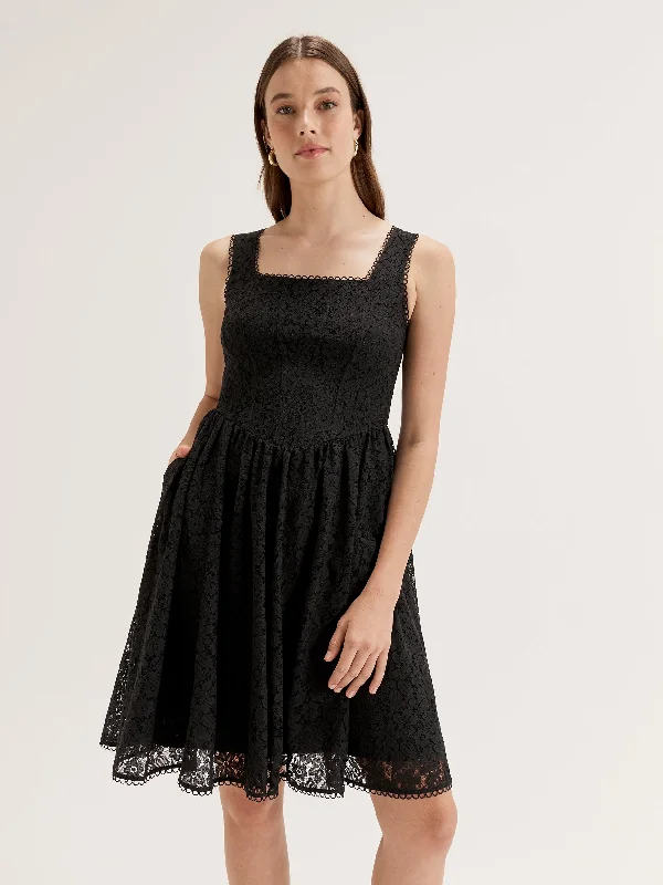 tiered dressJolie Lace Dress