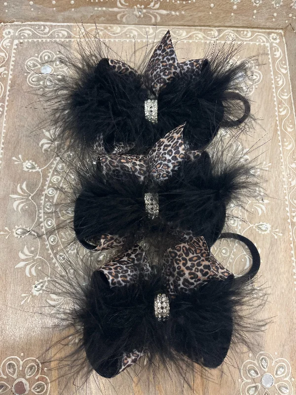 sleek dressLeopard and Feather Headband