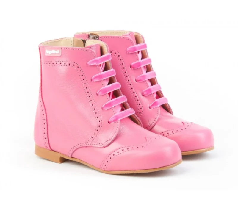 minimalistic dressFuschia Boots