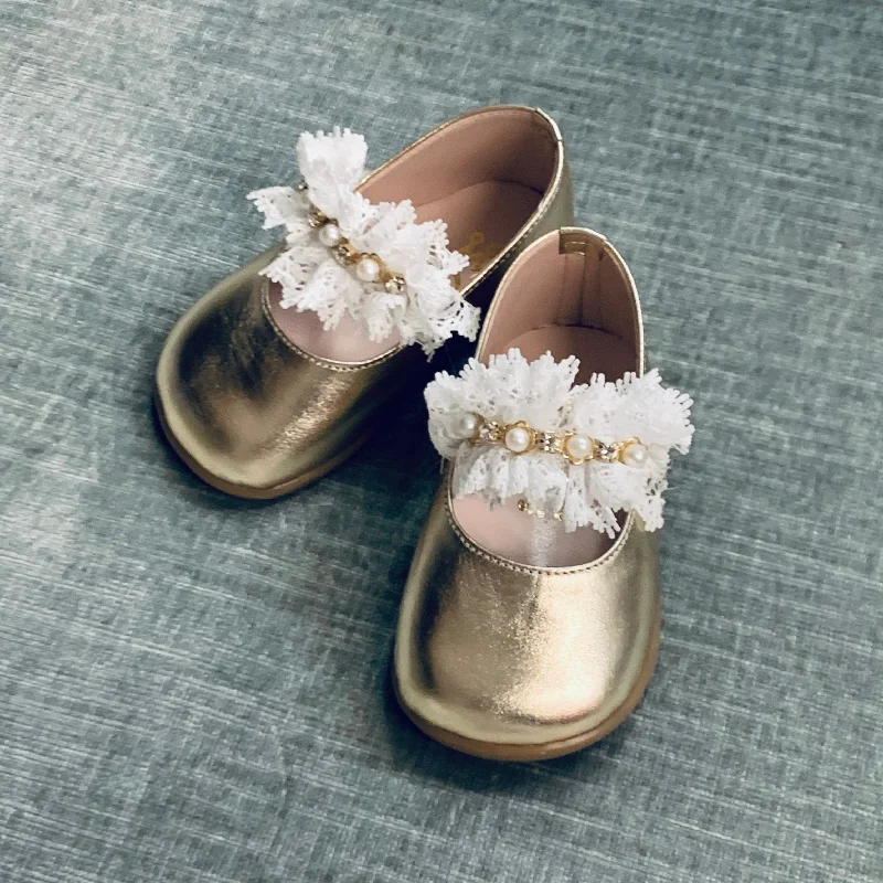 textured dressEver Kid Gold First Step Ballet Flat