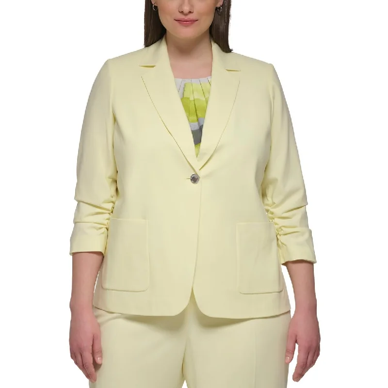 classic zip-up coatPlus Womens Crepe One-Button Blazer