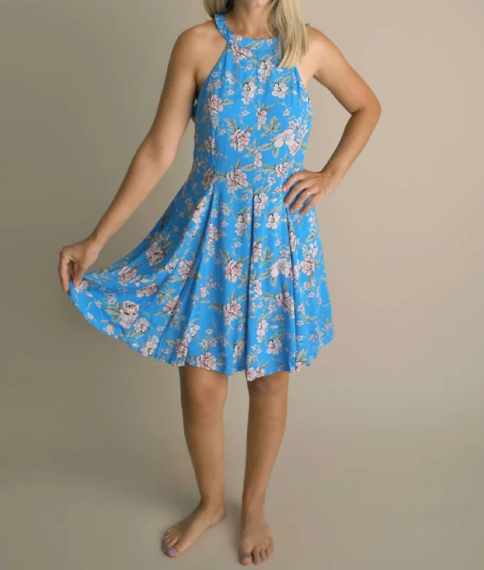 form-fitting dressFloral Sundress In Blue