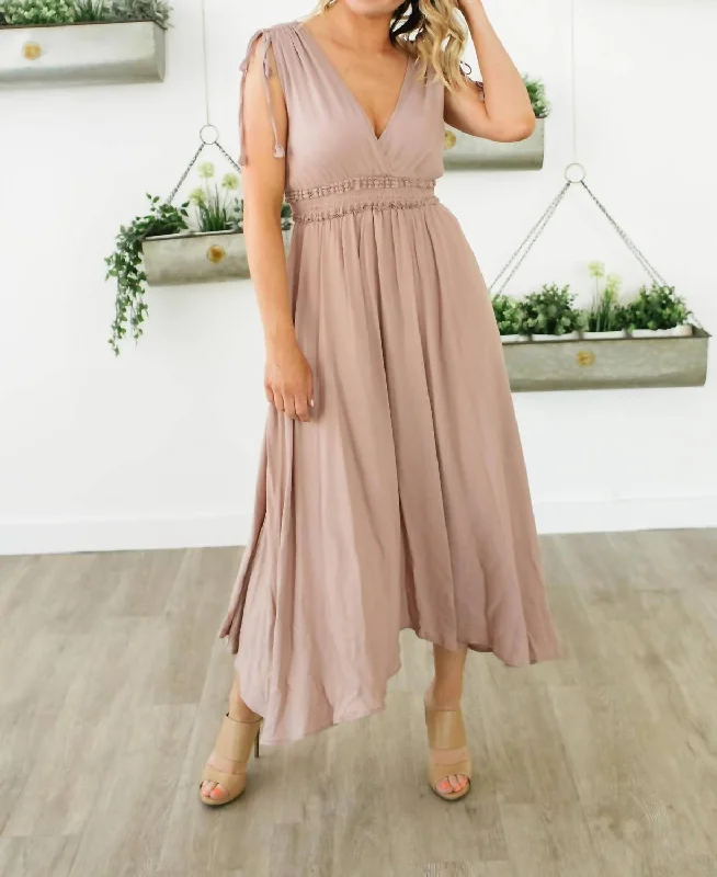 puff sleeve dressBoho Maxi Dress In Mauve