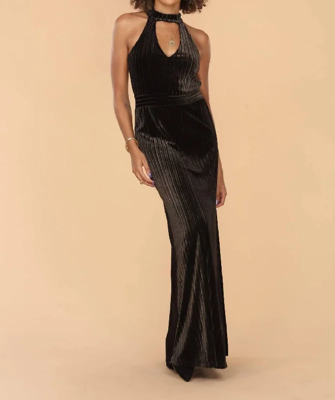 textured dressDassia Velvet Maxi Halter Dress In Black/gold